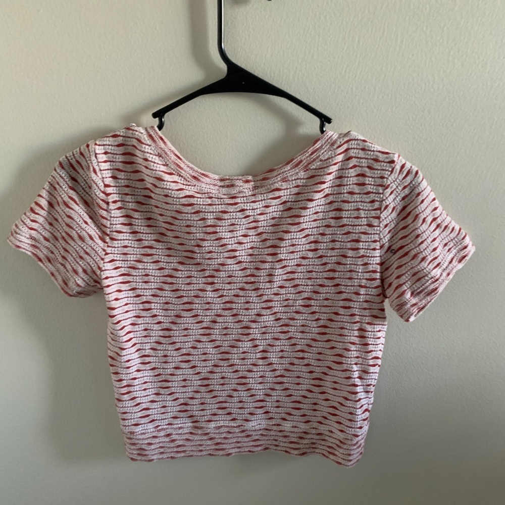 cute stylish crop top😆 - Picture 2 of 3